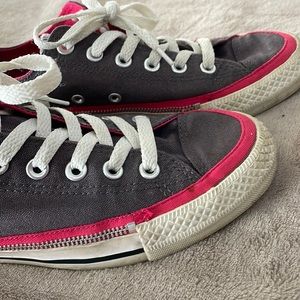 Converse zipper style chucks! A must have if you collect odd chucks!